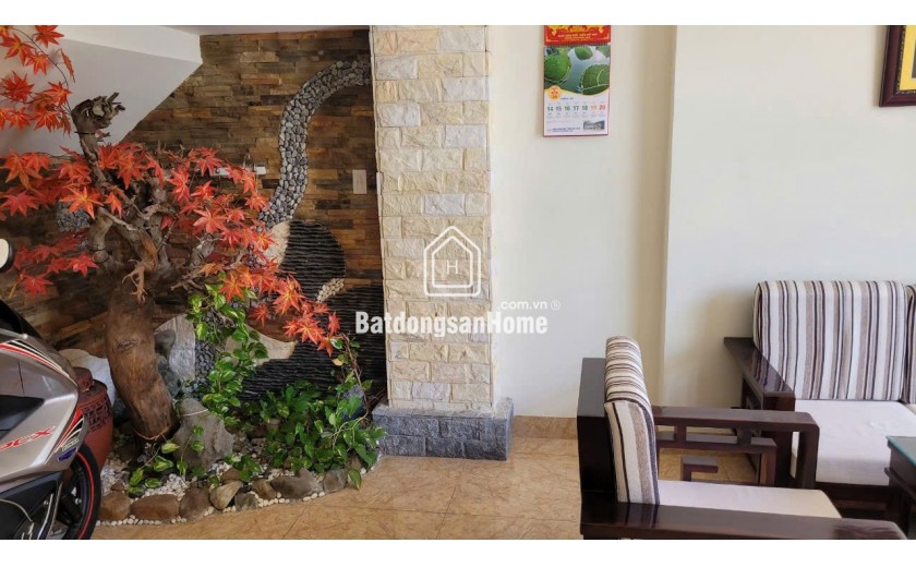 Nhà 1 trệt 1 lầu 1 tum – 5PN, hẻm 4m Phú Đức, Vĩnh Hòa – 9,5 tỷ